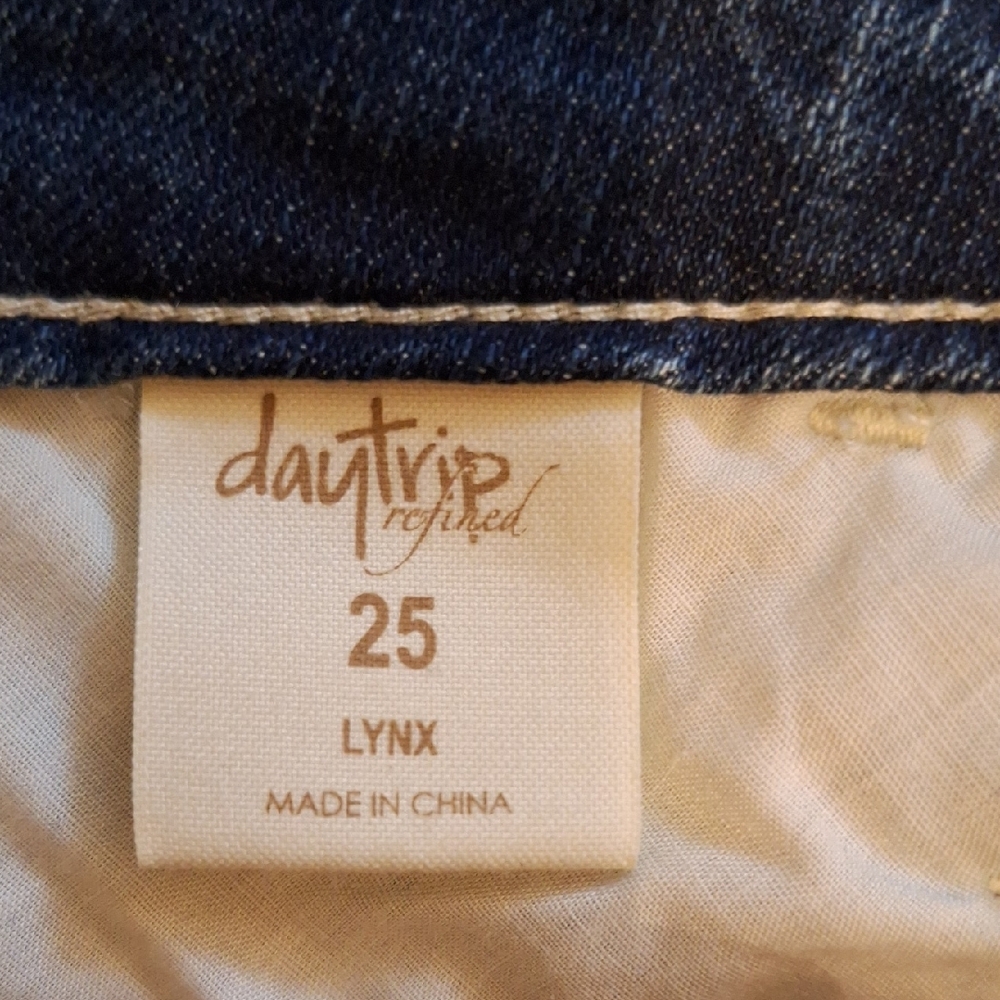 🔥🔥$8.00 Daytrip Ripped Denim Skinny Jeans. Size 25 - Picture 8 of 10